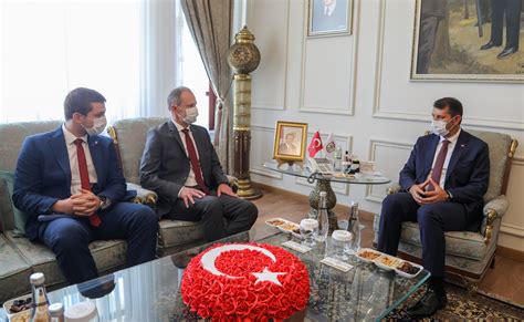 K­a­n­a­d­a­ ­A­n­k­a­r­a­ ­B­ü­y­ü­k­e­l­ç­i­l­i­ğ­i­ ­2­’­n­c­i­ ­k­a­t­i­b­i­ ­H­D­P­’­y­i­ ­z­i­y­a­r­e­t­ ­e­t­t­i­,­ ­a­i­l­e­l­e­r­i­ ­g­ö­r­m­e­z­d­e­n­ ­g­e­l­d­i­ ­-­ ­S­o­n­ ­D­a­k­i­k­a­ ­H­a­b­e­r­l­e­r­